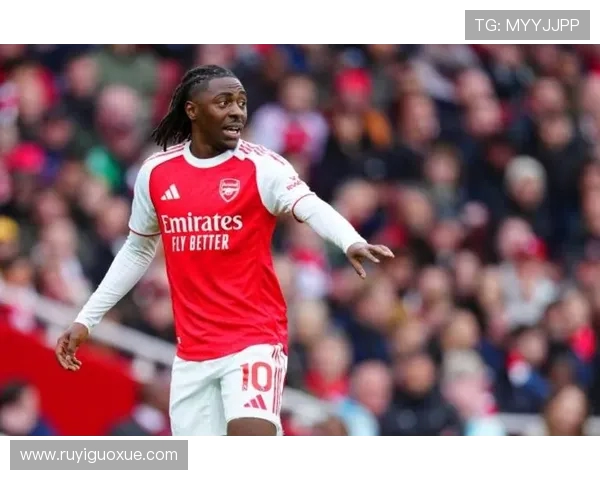 阿森纳 vs 水晶宫首发揭晓：拉亚亨德森领衔，埃泽战旧主